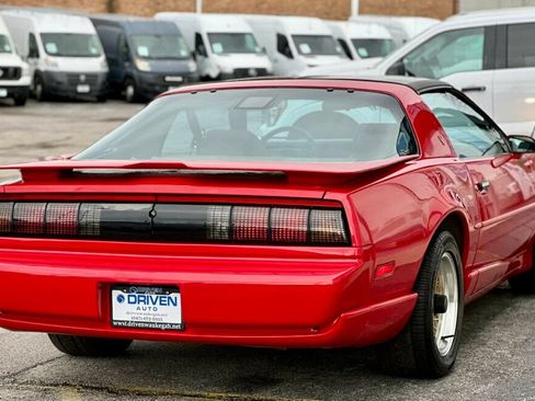 Used 1991 Pontiac Firebird Trans Am RWD image 29