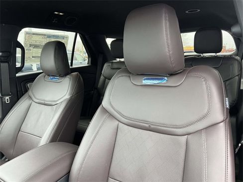 New 2026 Ford Explorer Platinum image 21