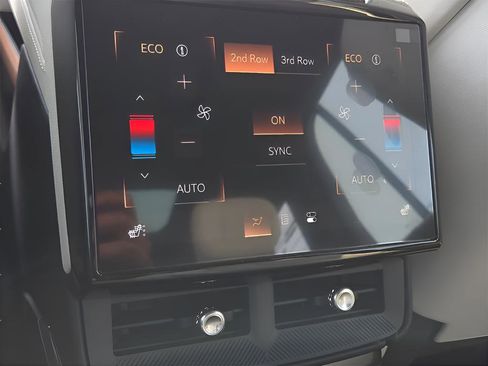 New 2026 Cadillac Vistiq Sport image 24