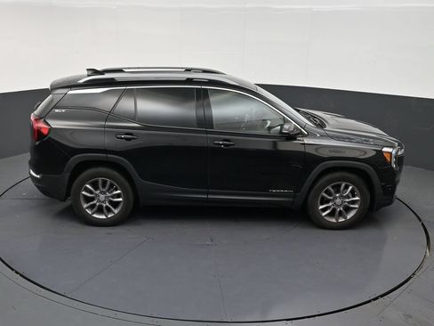 Used 2023 GMC Terrain SLT w/ LPO, Floor Liner Package FWD image 17
