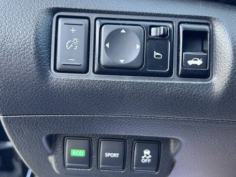 Used 2016 Nissan Sentra S FWD image 15