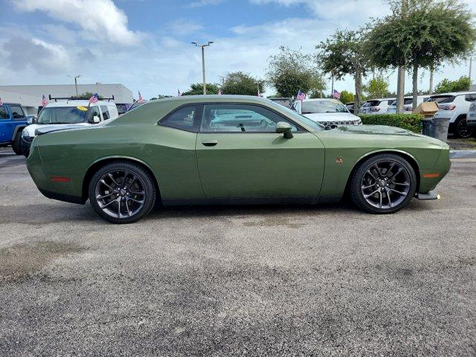 Used 2023 Dodge Challenger R/T Scat Pack w/ Plus Package RWD image 8