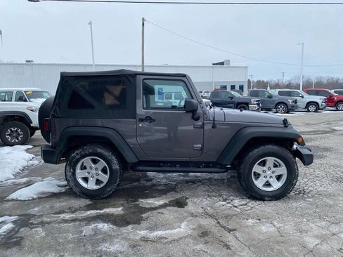 Used 2014 Jeep Wrangler Sport w/ Quick Order Package 24S AWD/4WD image 8