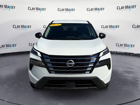 Used 2024 Nissan Rogue S FWD image 8