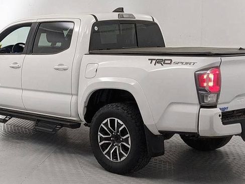 Used 2023 Toyota Tacoma TRD Sport w/ TRD Premium Sport Package RWD image 4