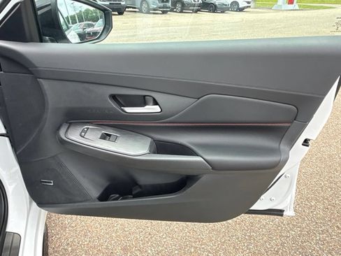 New 2026 Nissan Sentra SR FWD image 26