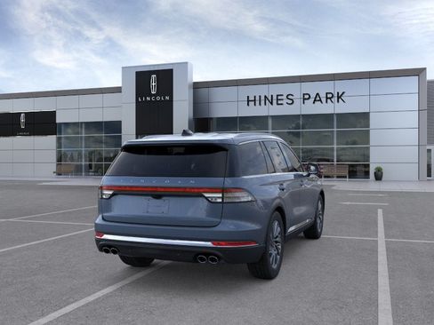 New 2026 Lincoln Aviator AWD image 8