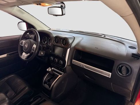 Used 2017 Jeep Compass High Altitude image 28