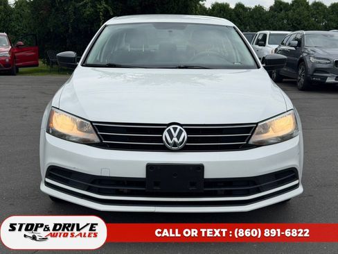 Used 2016 Volkswagen Jetta S FWD image 2