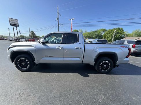 Used 2022 Toyota Tundra SR5 w/ TRD Off-Road Package AWD/4WD image 4
