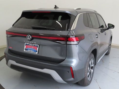 New 2025 Volkswagen Tiguan S image 4