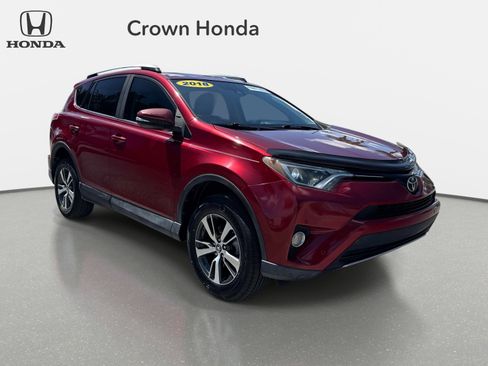 Used 2018 Toyota RAV4 XLE image 6