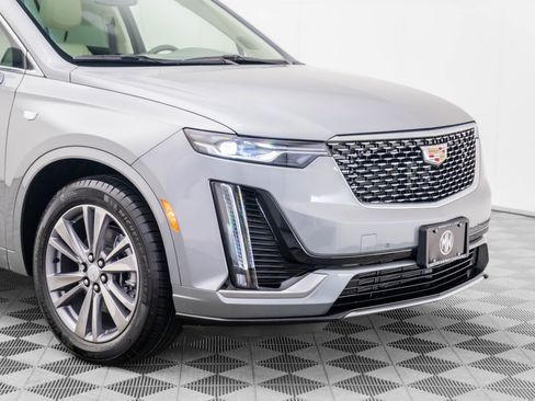 New 2025 Cadillac XT6 Premium Luxury image 34