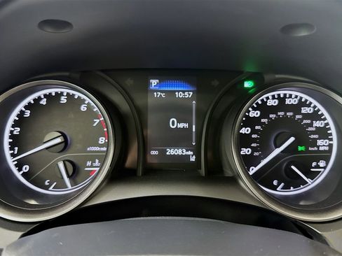 Used 2024 Toyota Camry SE FWD image 12