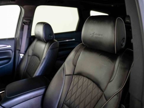 Used 2023 Buick Enclave Avenir image 16