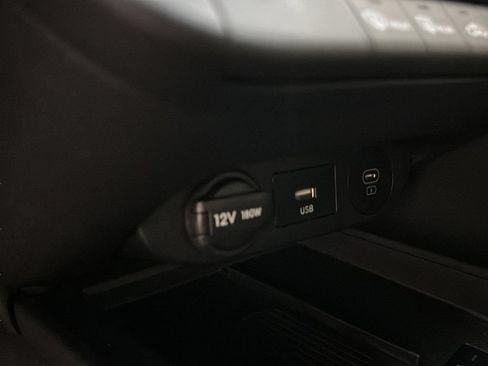 Certified 2025 Hyundai Elantra Sport FWD image 32