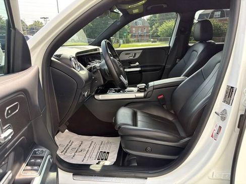 Used 2022 Mercedes-Benz GLB 250 4MATIC image 13
