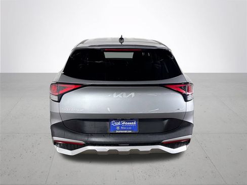 Certified 2025 Kia Sportage LX AWD/4WD image 8