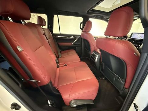 Certified 2023 Lexus GX 460 Premium w/ Premium Package AWD/4WD image 16
