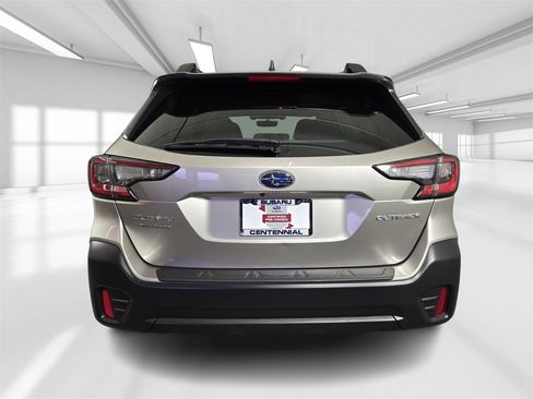Certified 2020 Subaru Outback Premium image 5