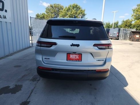 New 2025 Jeep Grand Cherokee L Limited w/ Luxury Tech Group II image 23