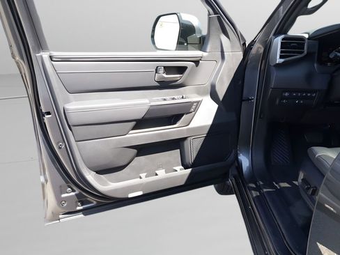 New 2026 Toyota Tundra Platinum AWD/4WD image 7