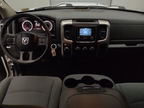 Used 2019 RAM 1500 Classic SLT RWD image 22