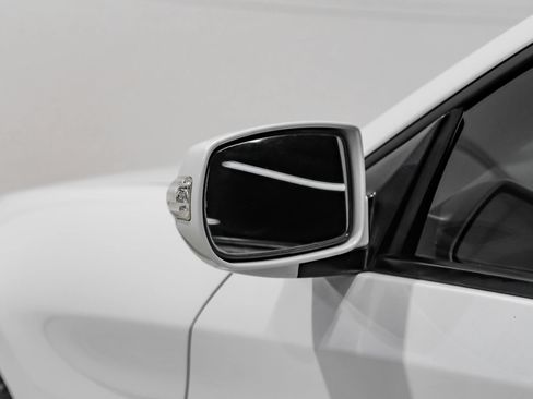 Used 2013 Hyundai Genesis 3.8 RWD image 41