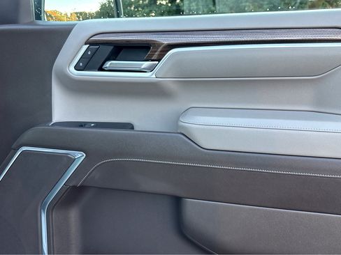 Used 2022 Chevrolet Silverado 1500 LT w/ Protection Package image 11