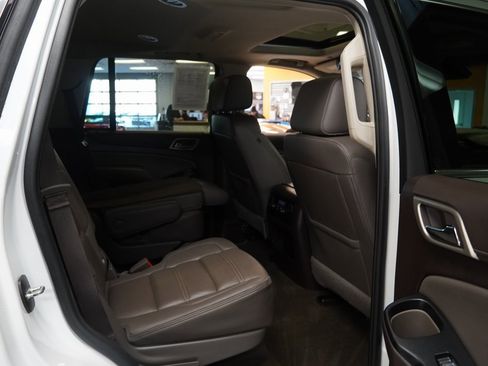 Used 2018 GMC Yukon Denali image 25