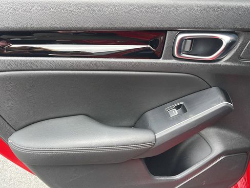 Used 2025 Honda Civic Sport Touring image 25