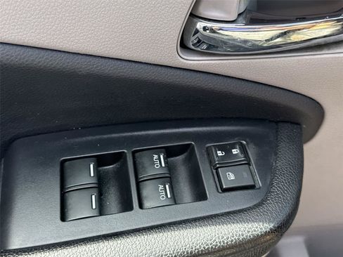 Used 2018 Honda Pilot Touring image 22