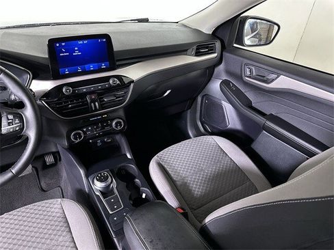 Used 2022 Ford Escape SE w/ SE Sport Appearance Package image 35