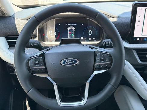 New 2026 Ford Explorer Platinum w/ LUX Leather Package AWD/4WD image 25