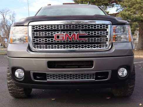 Used 2014 GMC Sierra 2500 Denali image 13