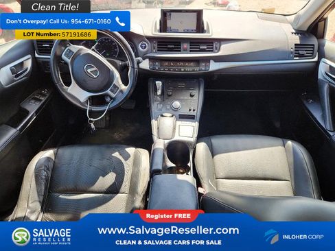 Used 2013 Lexus CT 200h w/ Premium Pkg w/Navigation FWD image 11
