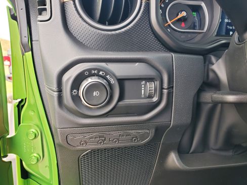 New 2025 Jeep Wrangler Unlimited Rubicon 392 image 24