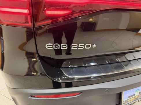 Used 2024 Mercedes-Benz EQB 250+ image 7