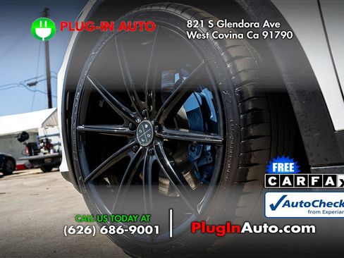 Used 2022 Tesla Model X Plaid image 5