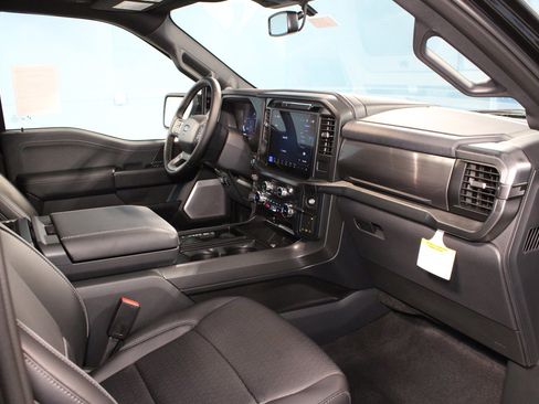 New 2025 Ford F150 Lariat w/ Equipment Group 502A High image 23