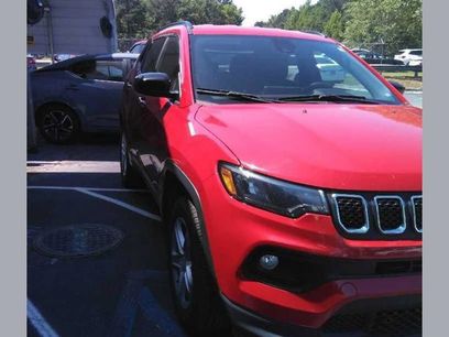 Used 2024 Jeep Compass Latitude