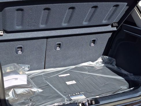 New 2025 Hyundai Venue Limited image 26