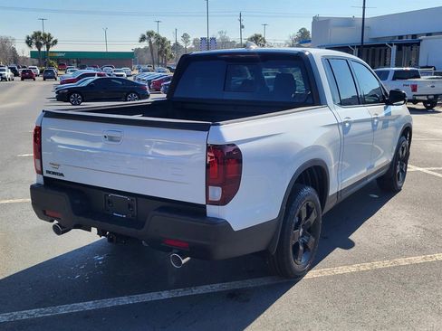 New 2026 Honda Ridgeline Black Edition image 2