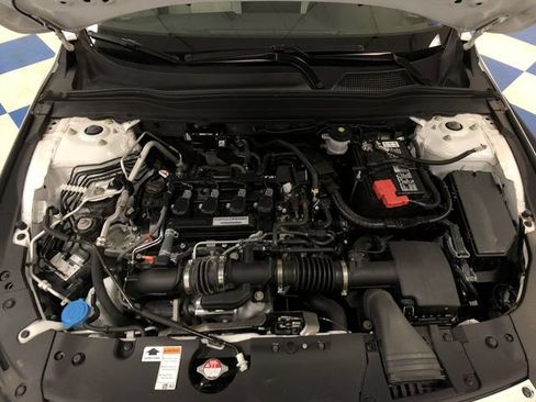 Used 2018 Honda Accord EX image 25