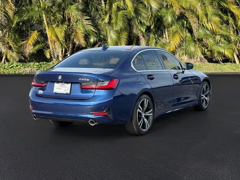 Used 2021 BMW 330e w/ Premium Package RWD image 4