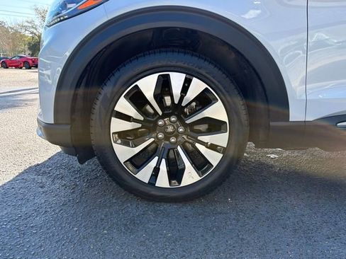 Used 2025 Ford Explorer Platinum w/ LUX Leather Package image 30