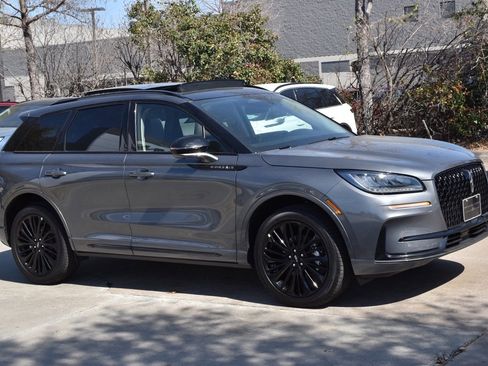 New 2026 Lincoln Corsair Premiere image 4