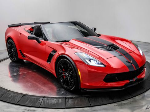 Used 2015 Chevrolet Corvette Z06 w/ 3LZ Preferred Equipment Group image 29