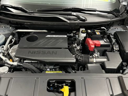 Used 2024 Nissan Rogue SL AWD/4WD image 11