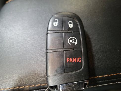 Used 2017 Jeep Compass Latitude w/ Safe & Security Group AWD/4WD image 32